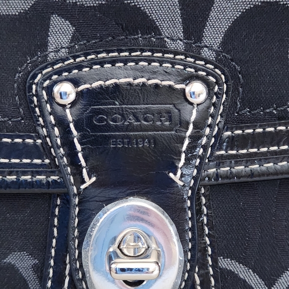 Coach Black Legacy Signature Turnlock Wristlet - Picture 2 of 14